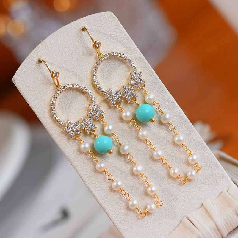 Argento Orecchino bellissimo con stile unico