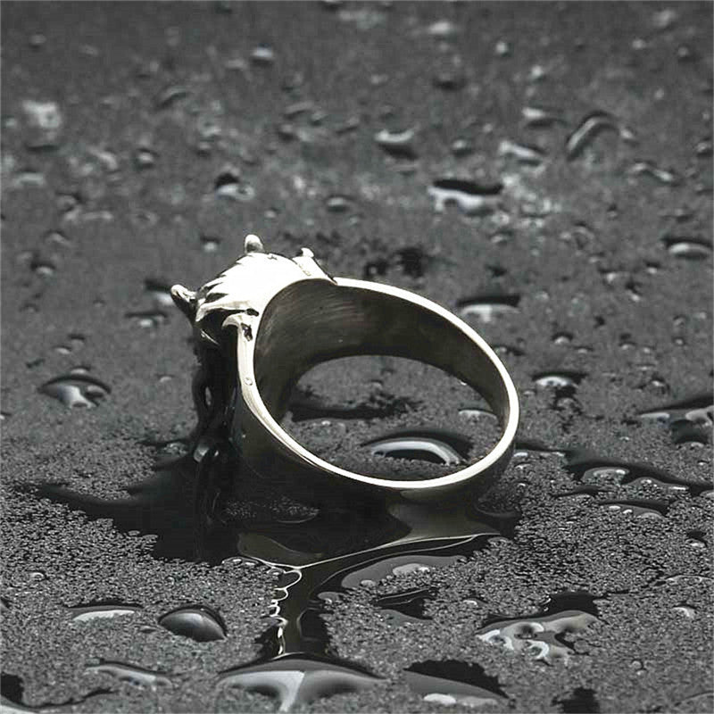 Anello bellissimo con stile unico