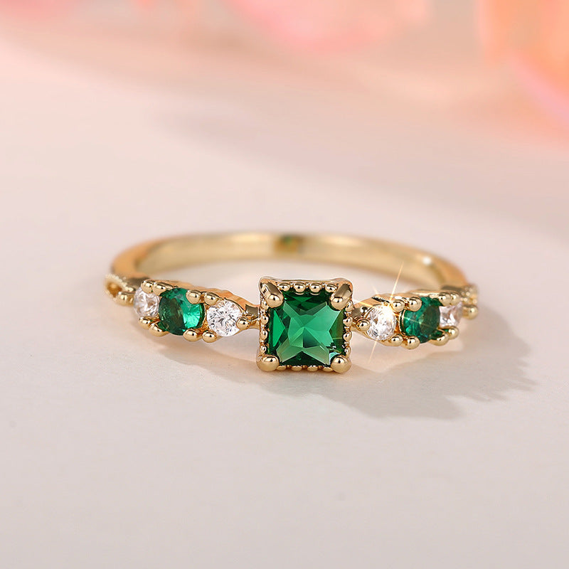 Anello elegante per ogni occasione