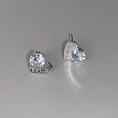 Orecchino romantico per momenti speciali