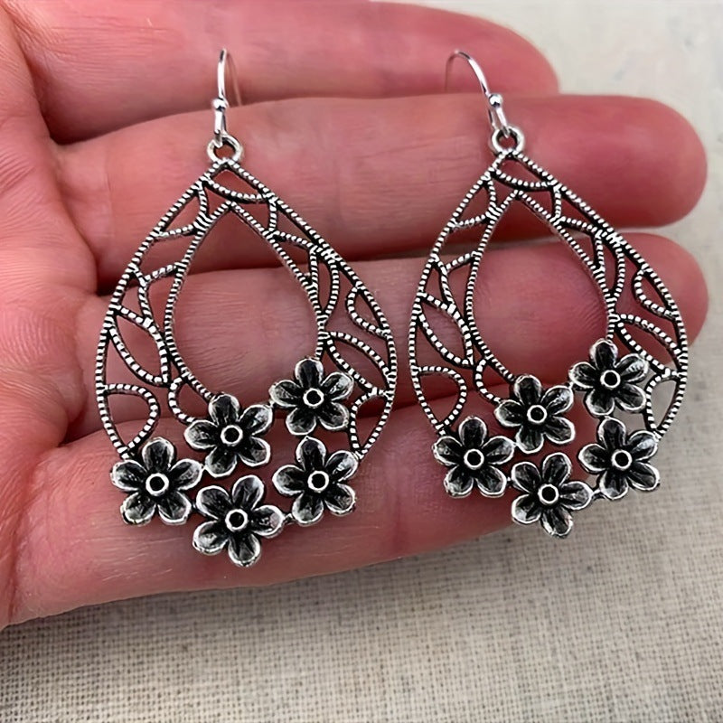 Orecchino artigianale delicato