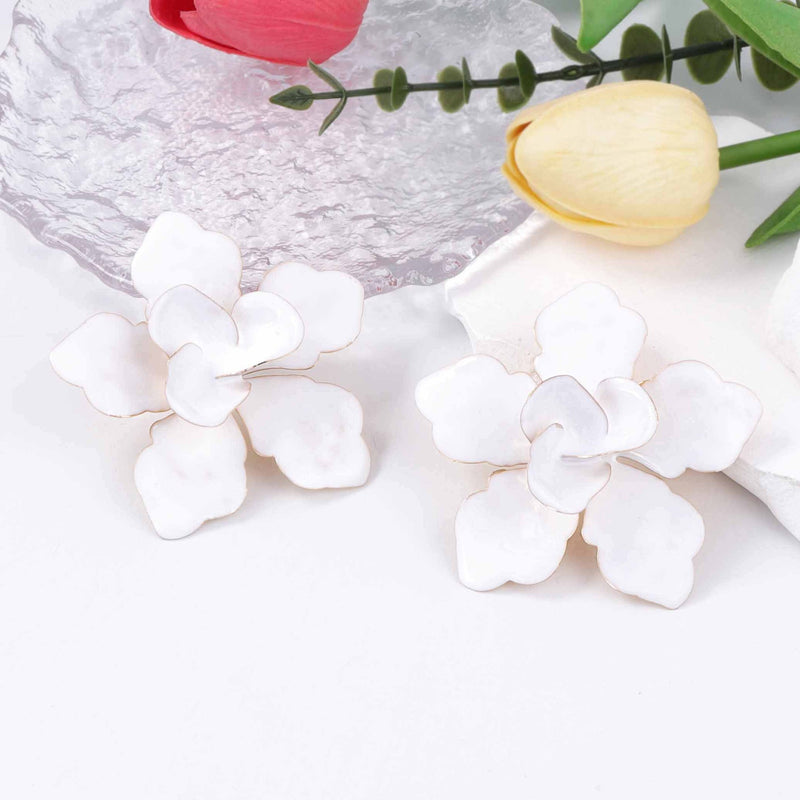 Orecchino affascinante per ogni occasione