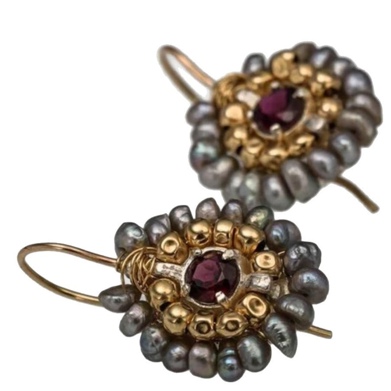 Orecchino artigianale delicato