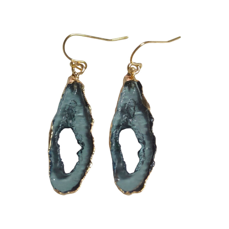 Orecchino artigianale delicato