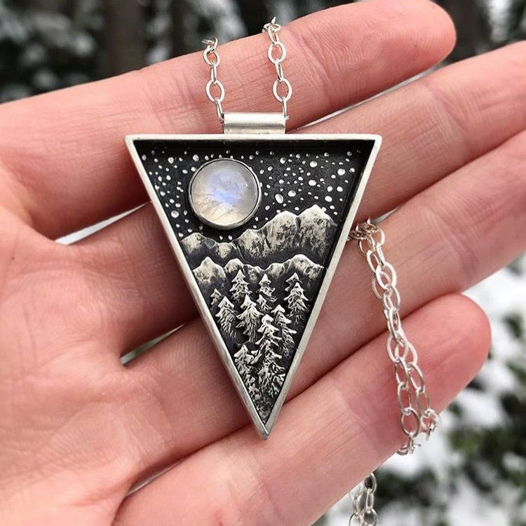 Collana bellissimo con stile unico