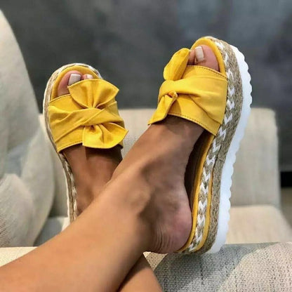 Sandali Ortopediche Aggraziate dal Look Moderno
