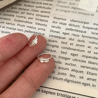 Orecchino artigianale delicato