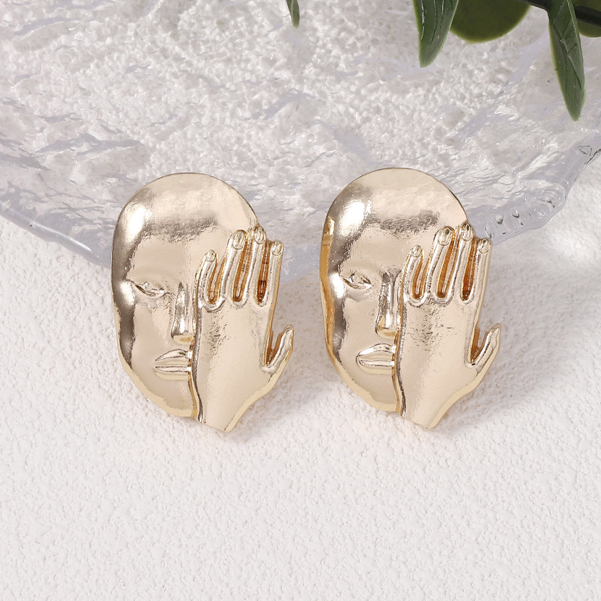 Orecchino bellissimo con stile unico