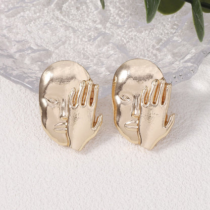 Orecchino bellissimo con stile unico