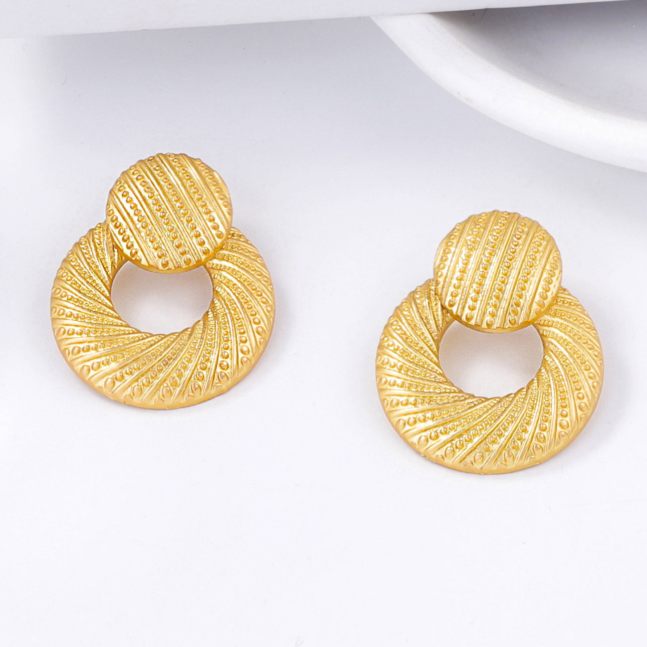 Orecchino affascinante per ogni occasione