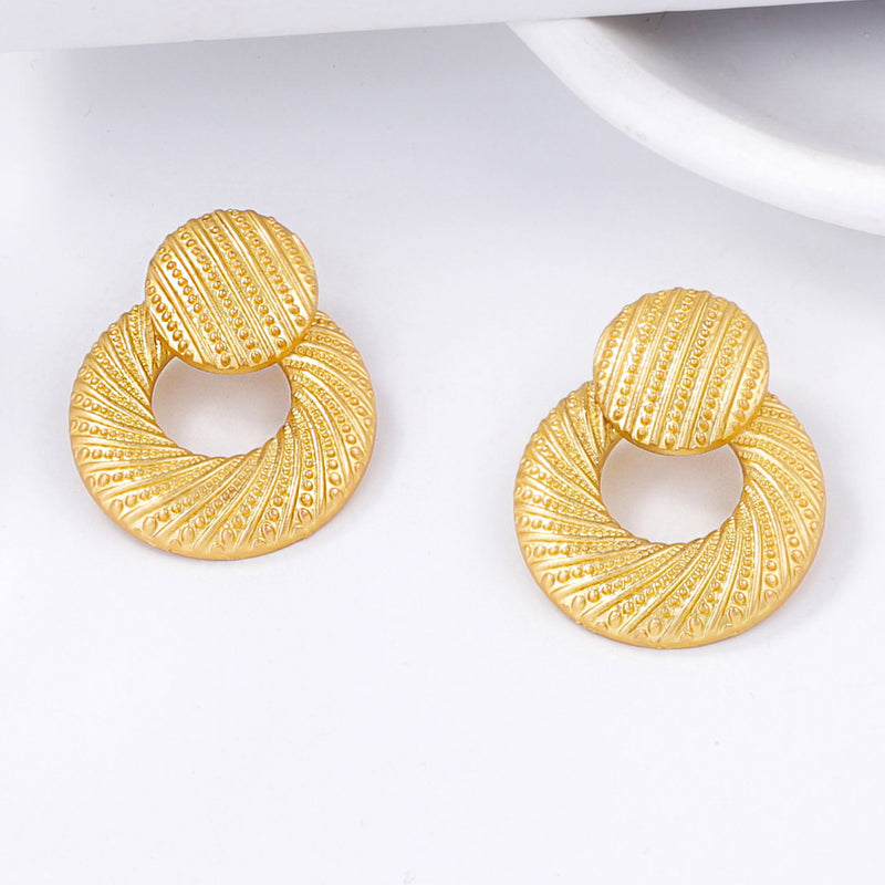 Orecchino affascinante per ogni occasione