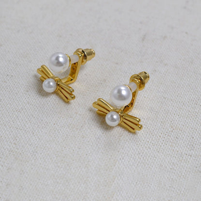 Oro Orecchino bellissimo con stile unico