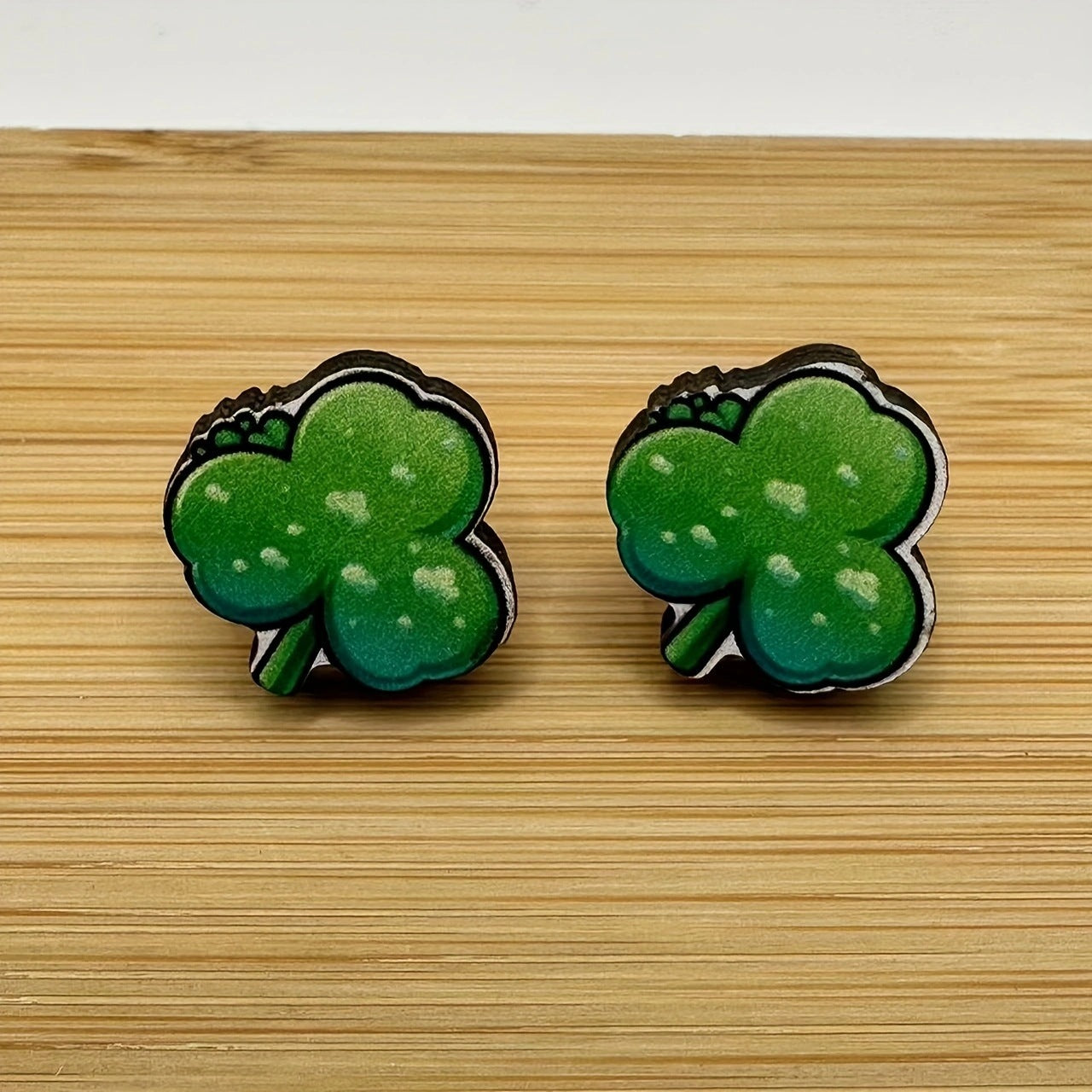 Orecchino bellissimo con stile unico