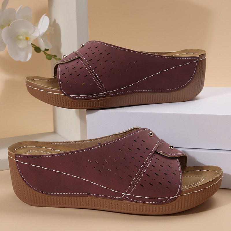 Sandali Ortopediche Aggraziate dal Look Moderno