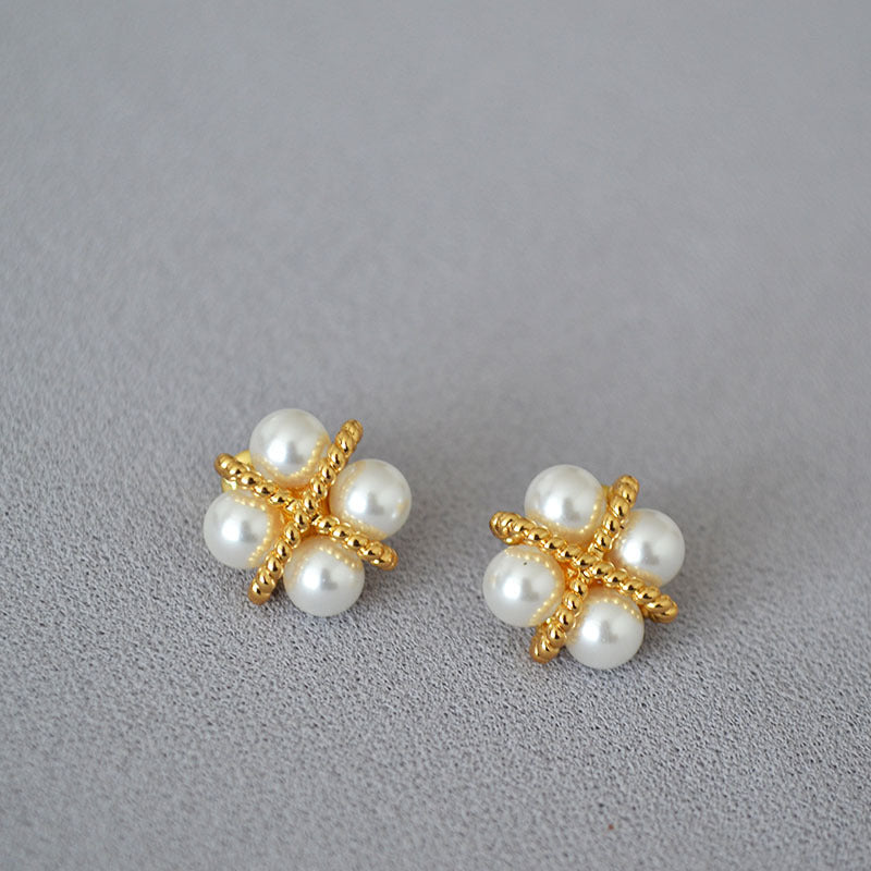 Oro Orecchino classico dal fascino senza tempo