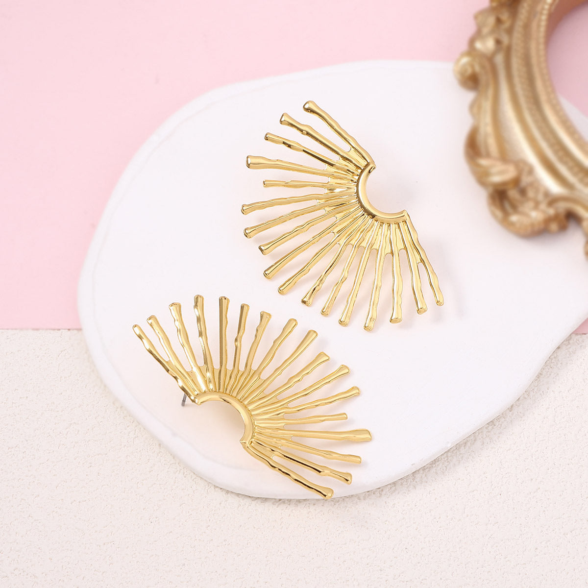 Orecchino stupendo per uso quotidiano