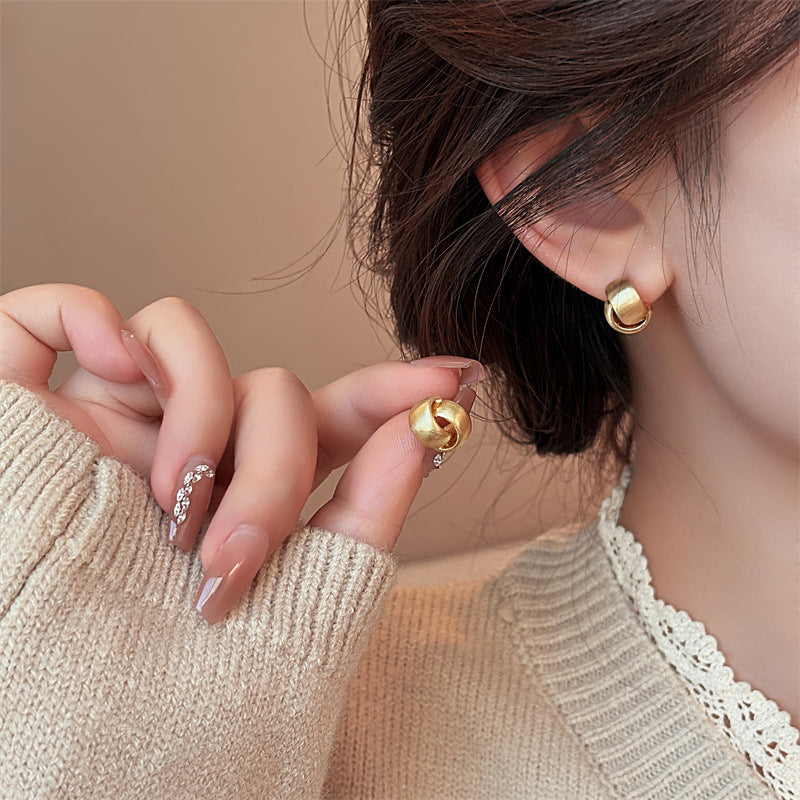 Oro Orecchino stupendo per uso quotidiano