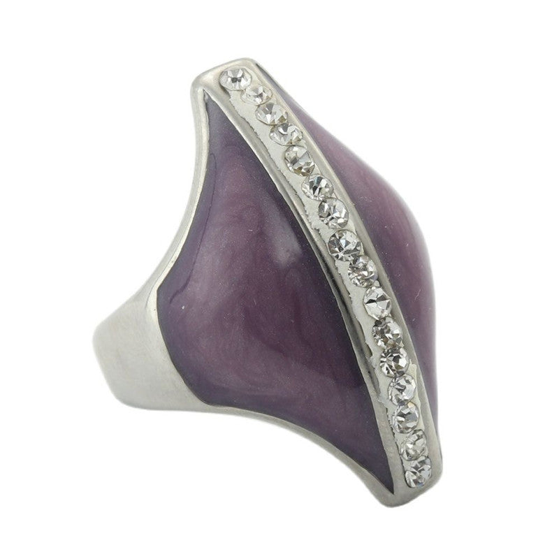 Anello bellissimo con stile unico