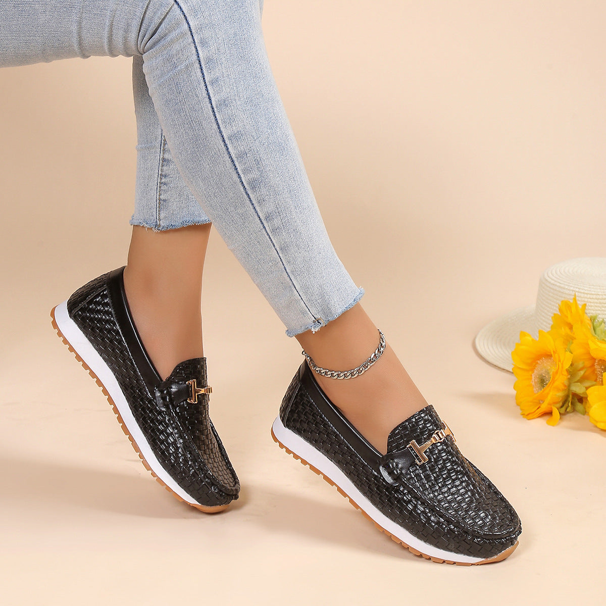 Scarpe Ortopediche Aggraziate dal Look Moderno