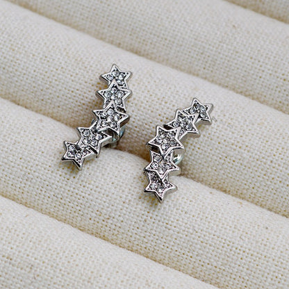 Oro Orecchino bellissimo con stile unico