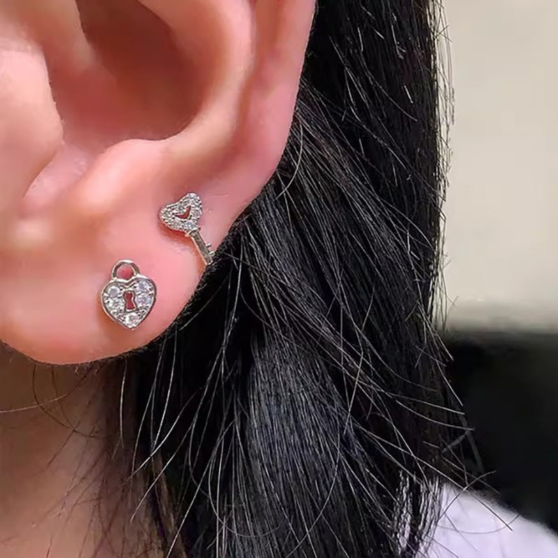 Orecchino classico dal fascino senza tempo