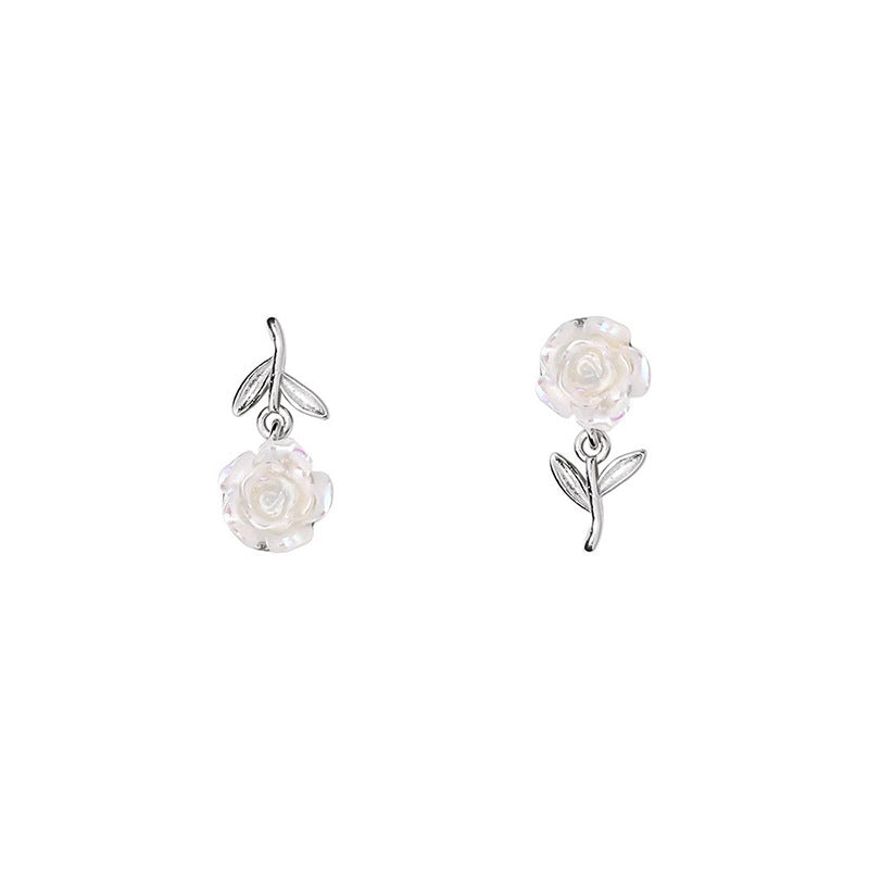 Orecchino artigianale delicato