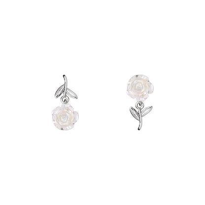 Orecchino artigianale delicato