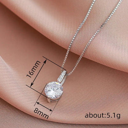 Collana bellissimo con stile unico