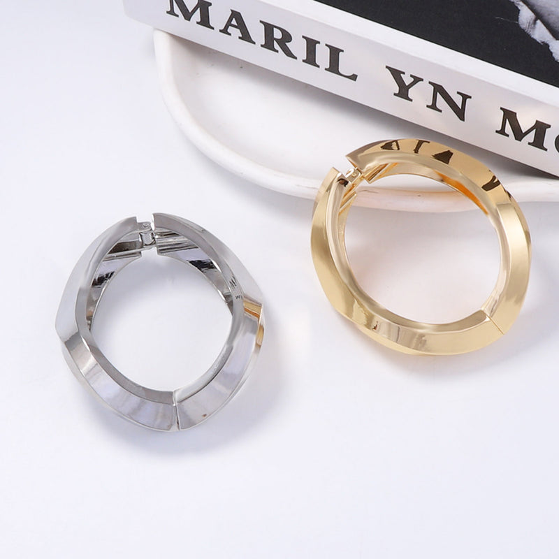 Bracciale bellissimo con stile unico