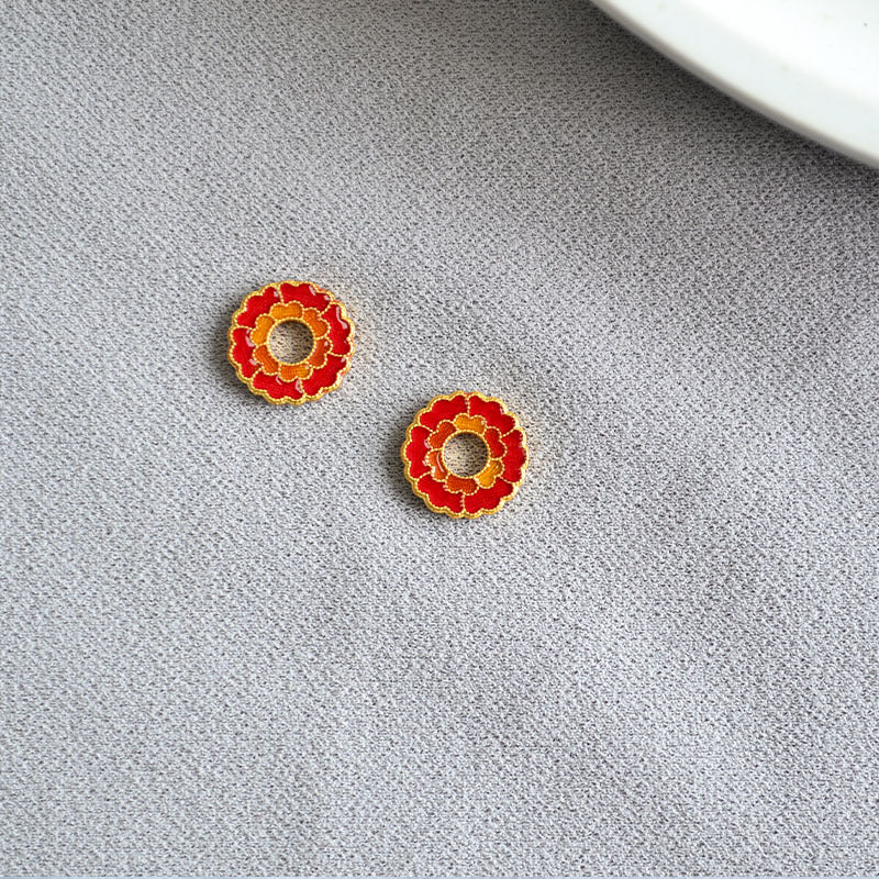 Oro Orecchino artigianale delicato