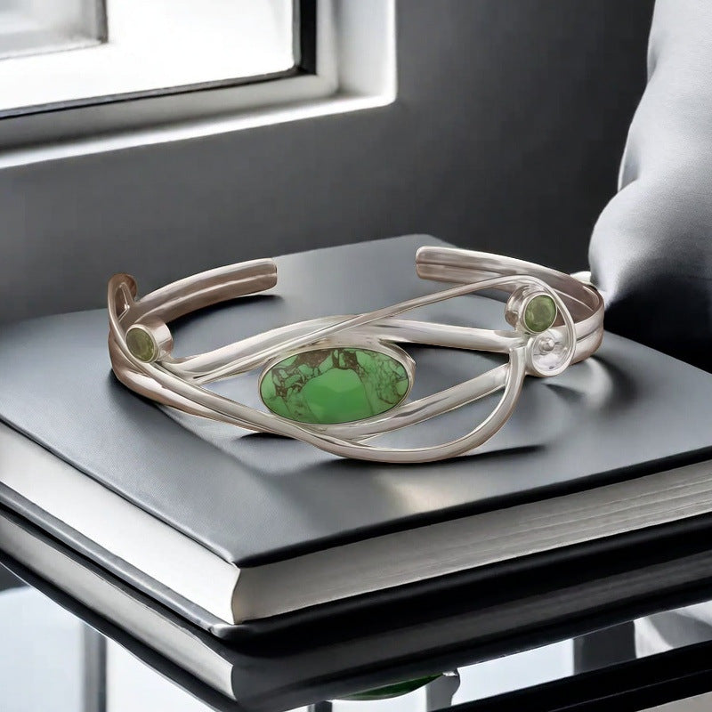 Orecchino classico dal fascino senza tempo