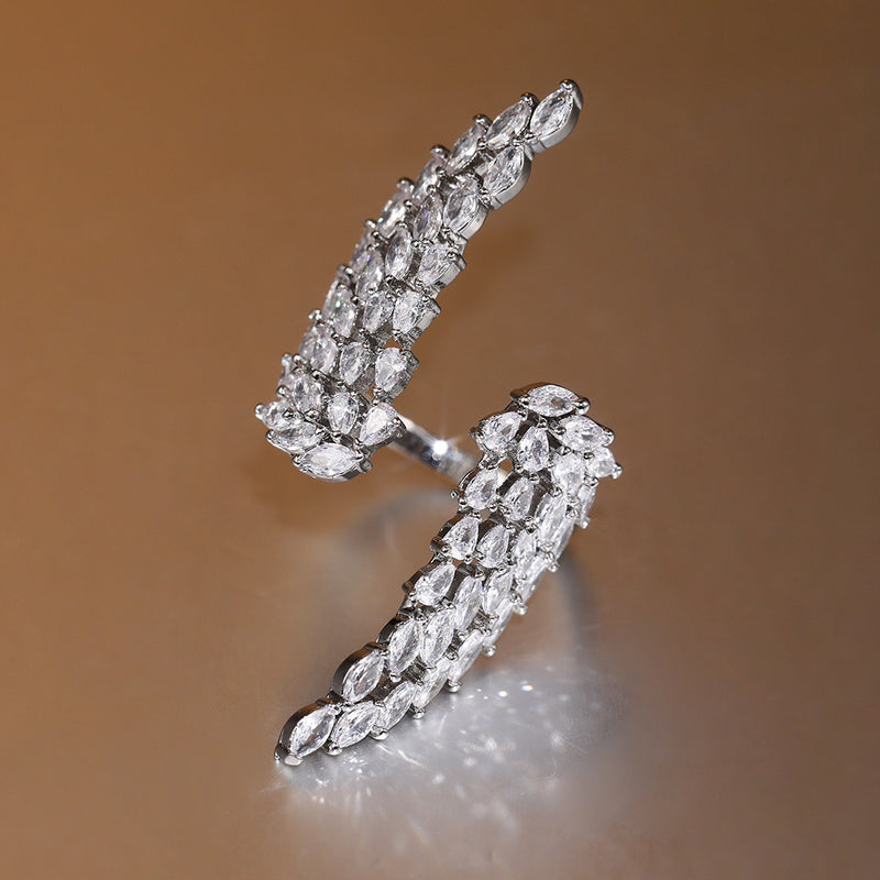 Anello affascinante per ogni occasione