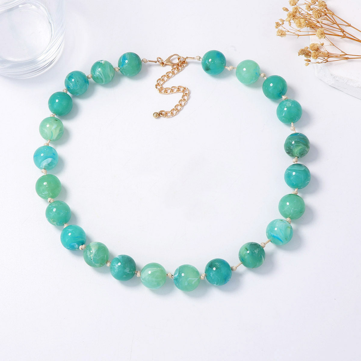 Gioiello artigianale delicato