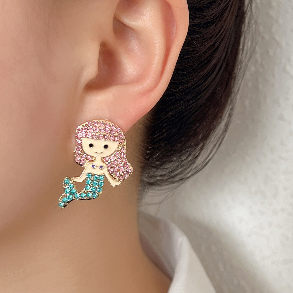 Orecchino classico dal fascino senza tempo