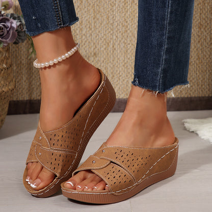 Sandali Ortopediche Aggraziate dal Look Moderno