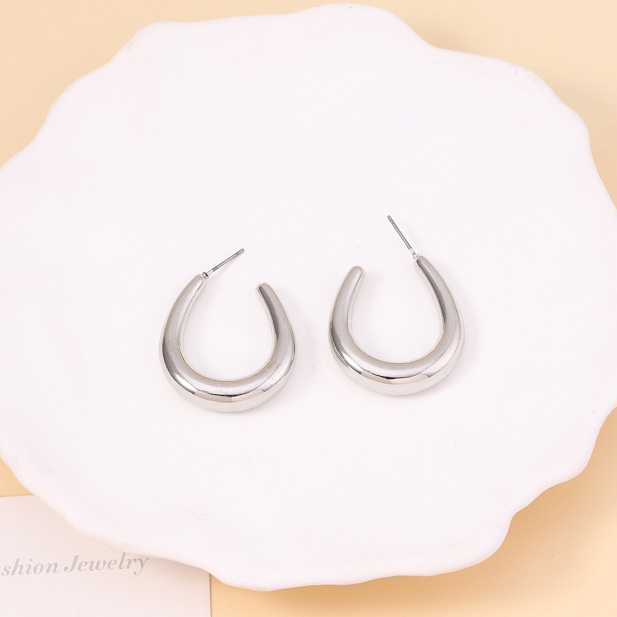 Orecchino elegante per ogni occasione