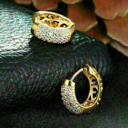 Orecchino artigianale delicato