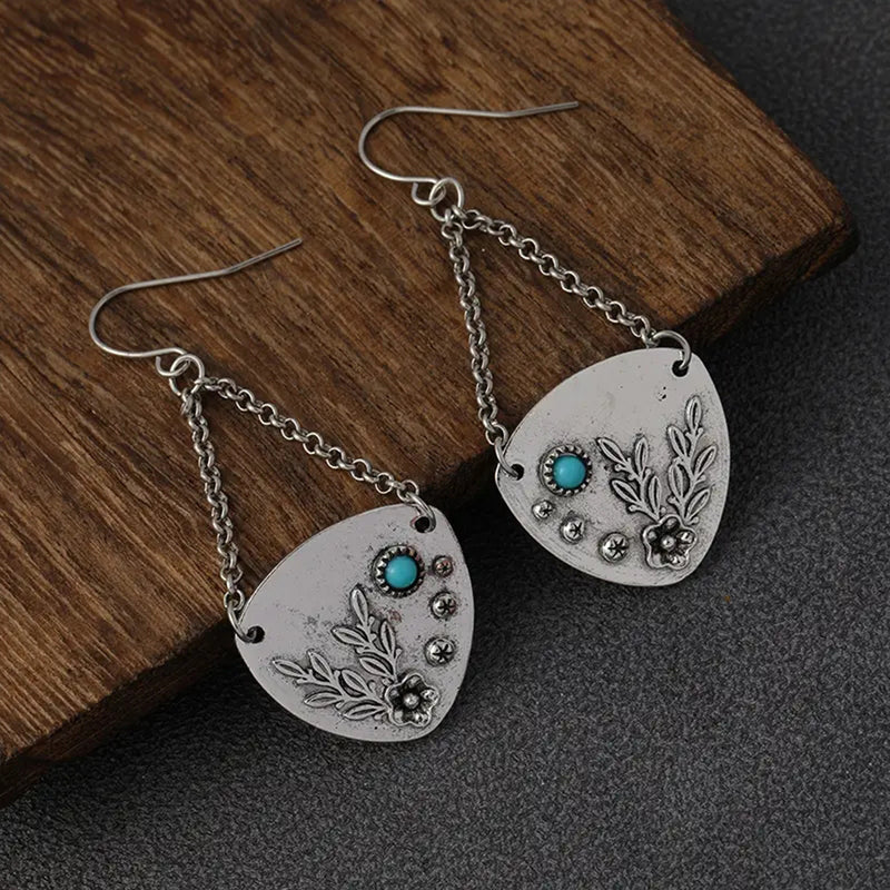 Orecchino vintage fatto a mano