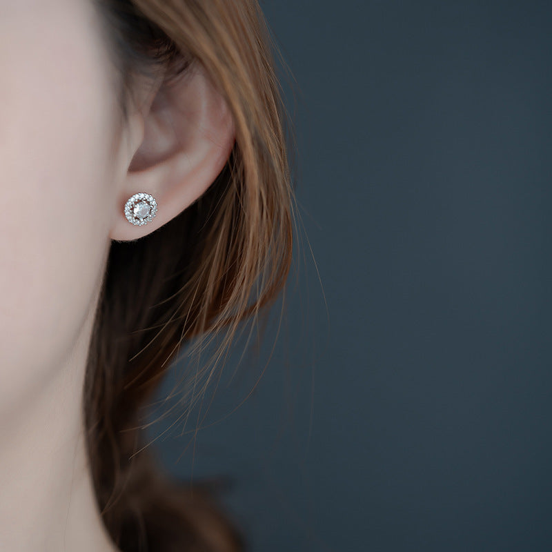 Orecchino affascinante per ogni occasione