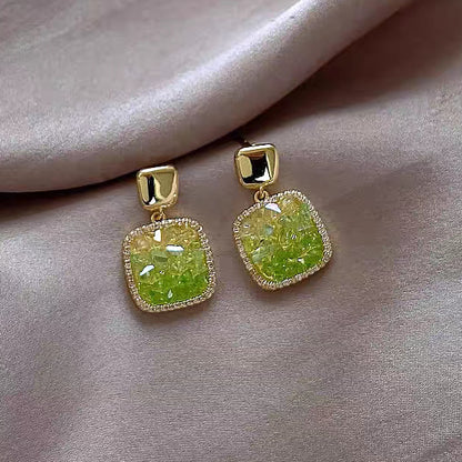 Orecchino elegante per ogni occasione