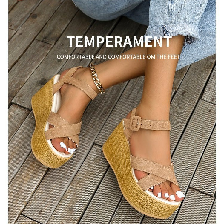 Sandali Ortopediche Aggraziate dal Look Moderno