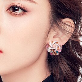 Orecchino bellissimo con stile unico