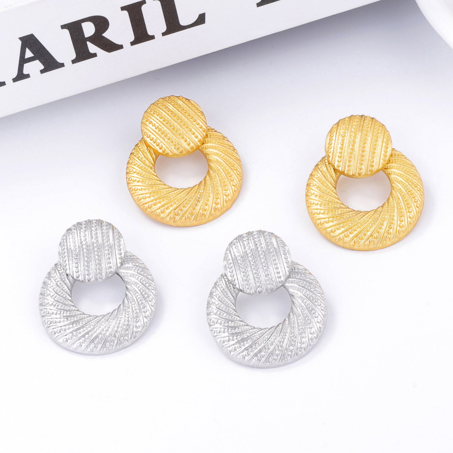 Orecchino affascinante per ogni occasione