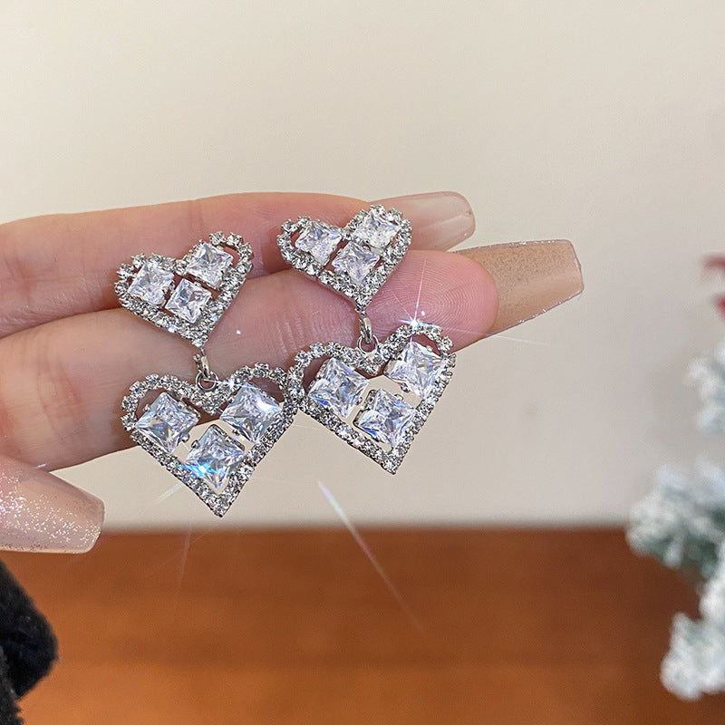 Orecchino bellissimo con stile unico