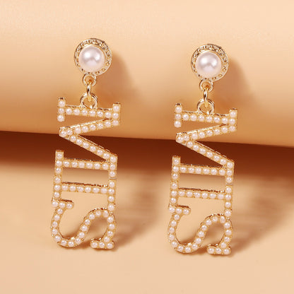 Orecchino affascinante per ogni occasione