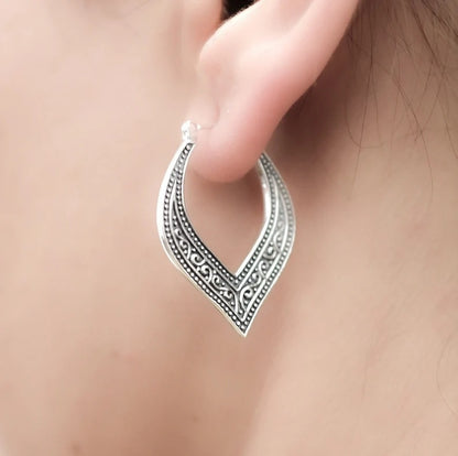 Orecchino classico dal fascino senza tempo