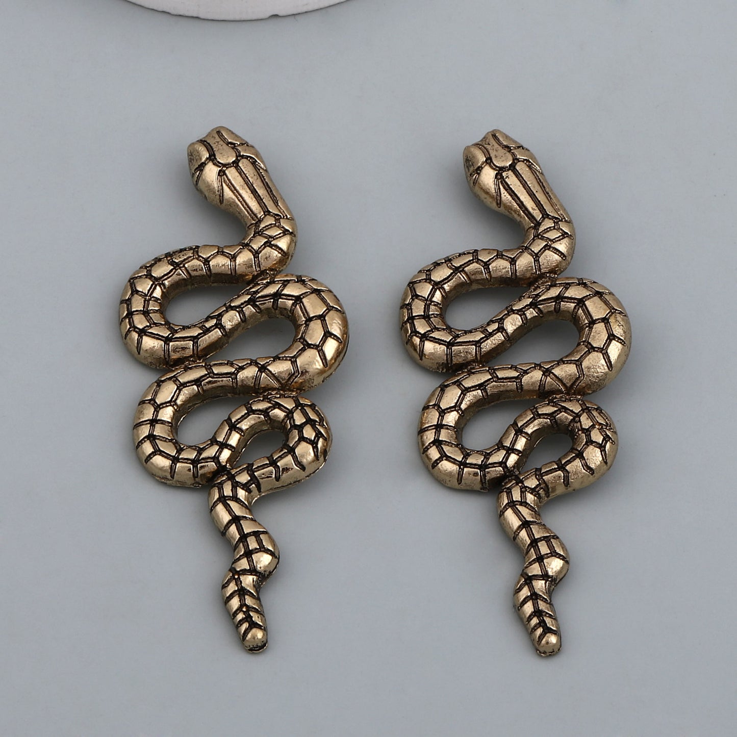 Orecchino bellissimo con stile unico