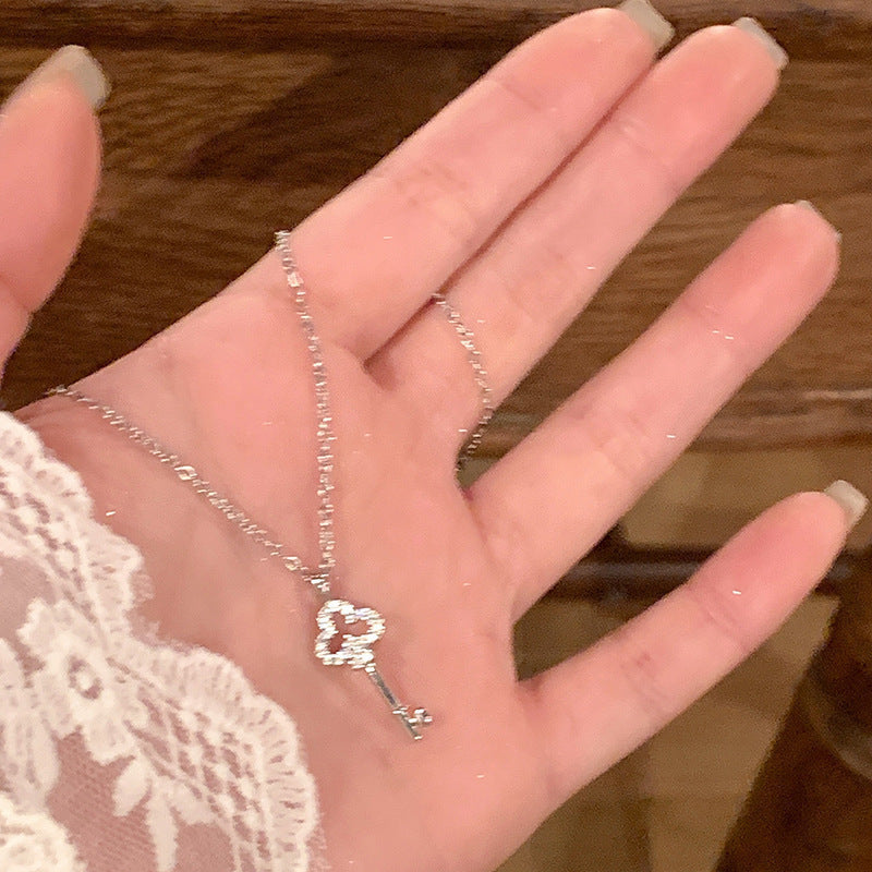 Gioiello affascinante per ogni occasione