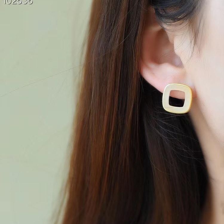 Argento Orecchino stupendo per uso quotidiano