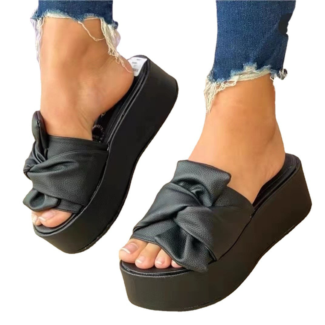 Sandali Ortopediche Aggraziate dal Look Moderno